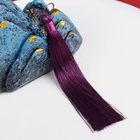 Глубокий пурпурный наряд