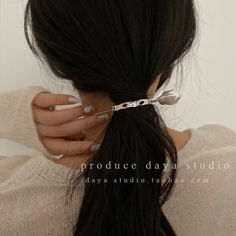 Simple new minimalist summer fairy pearl hairpin temperament niche indifferent Hong Kong style hair accessories back head headdress