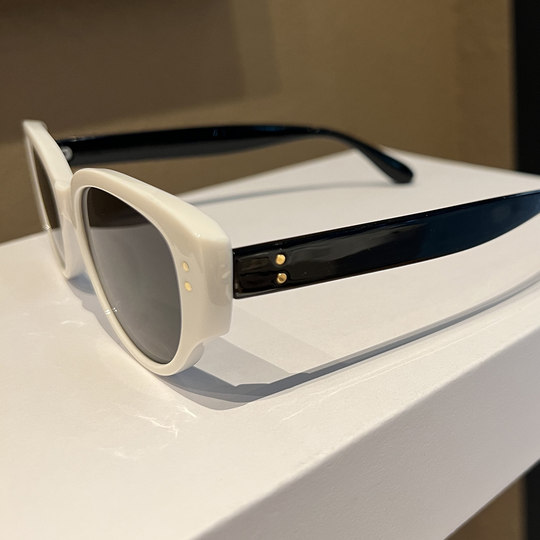 Retro cat-eye anti-UV sunglasses for women, high-end ins Internet celebrity oval versatile eye protection sunglasses for men