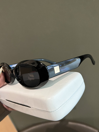 Retro Black Small Face Oval Cat-Eye Sunglasses for Women, Versatile, High-End, Photo-Taking, Concave Shape Sunglasses, Anti-Uv