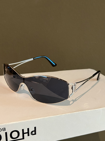 European and American personalized fashionable one-piece sunglasses Y2K sweet and cool cycling windproof sunglasses anti-UV big face slimming