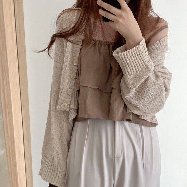 韓国ファッション 新しい到着 長袖シャツ 夏フランス式レトロ鎖骨露二重フリル純色ノースリーブキャミソールブラウス