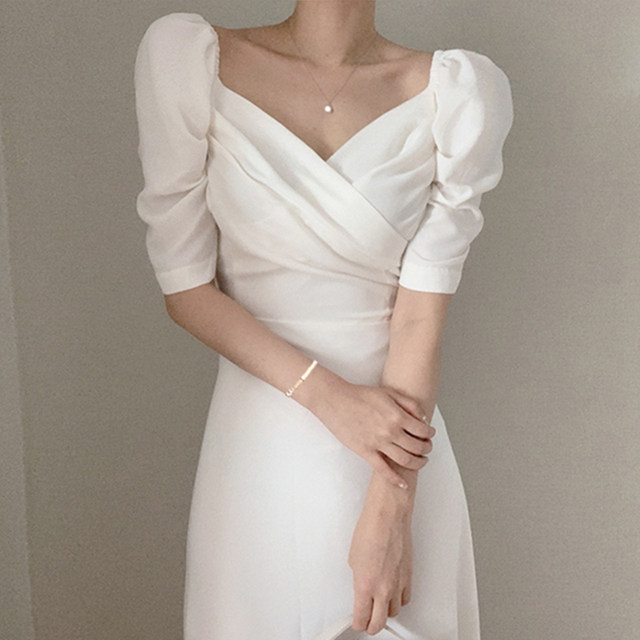 Korean ins French temperament V-neck leakage collarbone careful machine waist was thin puff sleeve chiffon dress long skirt women