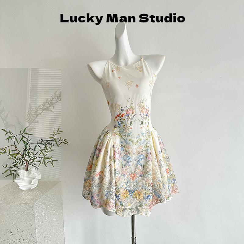 Luckyman Dreamland Halter Dress Women's Spring and Summer Design Printed Vacation Style Waist-Cinching Dress