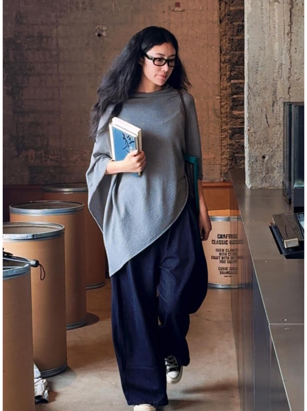 【Yi Nian Xinghe】Fashionable and Versatile Summer Linen Knit Sequin Cape with Irregular Shape Women's Cover-Up 【Yi Nian Xinghe】Fashionable and Versatile Summer Linen Knit Sequin Cape with Irregular Shape Women's Cover-Up