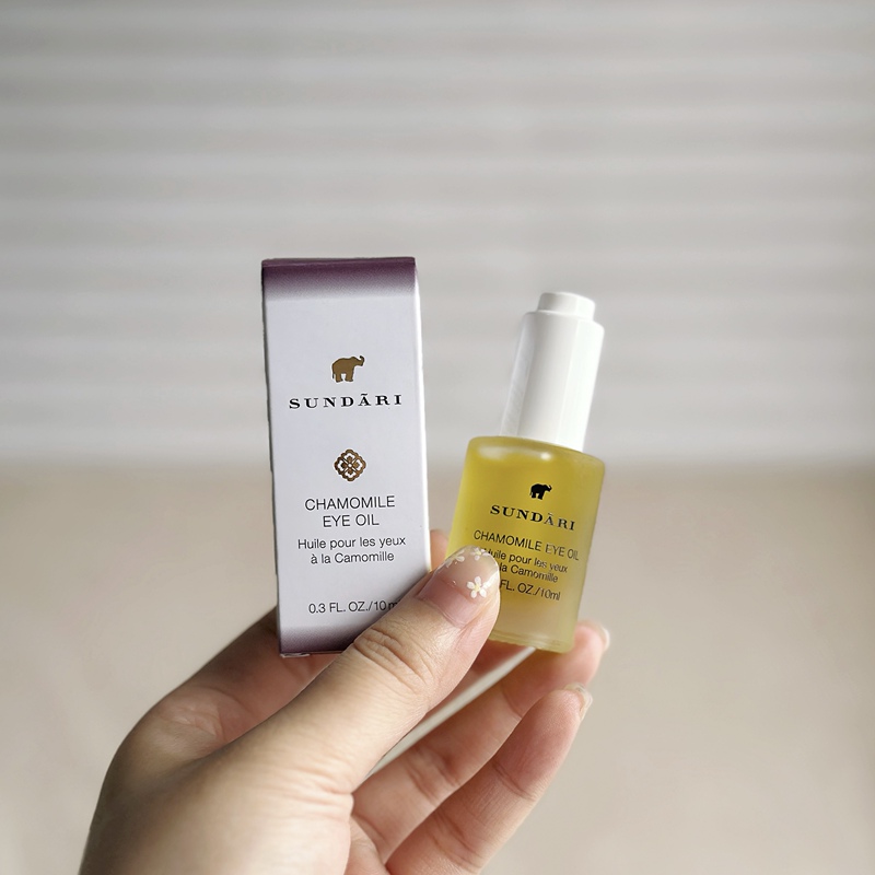 Subscribe for a Surprise Price! Authentic and Authorized! if You Know, You Know! Smooth Out Eye Wrinkles in One Swipe~ Chamomile Eye Oil 10ml