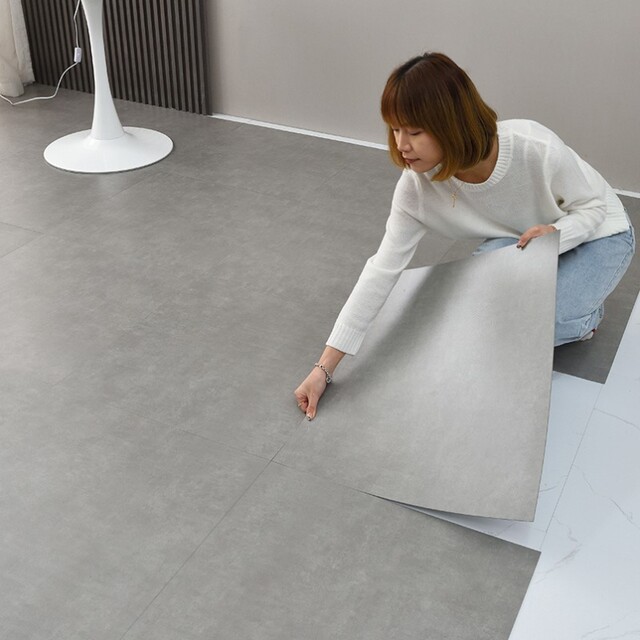 Gray floor stickers self-adhesive pvc stone plastic ins internet celebrity renovation imitation ceramic tile floor stickers old plastic floor tiles self-assembled