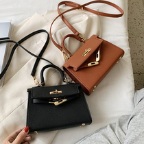 Advanced Sensation Packet Bag woman autumn winter 2022 new tide genuine leather single shoulder inclined satchel bag foreign air hand Kylie bag mini