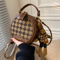 French small crowdsourced leather advanced sense packet girls 2022 new autumn and winter texture italy satchel handbag one thousand gatbird