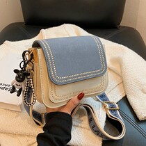 French small crowdsourced autumn winter advanced senses kit 2021 new womens bag wide shoulder strap slanted satchel with small square bag genuine leather