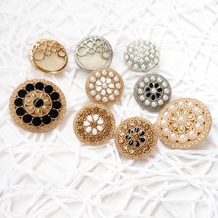 High-end VAN button girl cashmere coat coat jacket suit sweater sweater button drilling big button