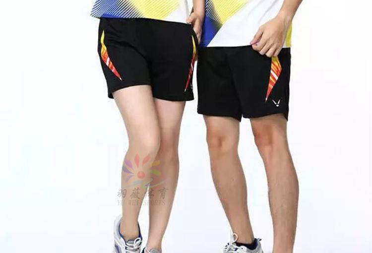 Mùa hè mới cầu lông mặc quần short nam giới và phụ nữ quần quần dễ dàng để rửa cạnh tranh quần short thể thao thoáng khí và nhanh chóng làm khô vải mua vợt cầu lông yonex