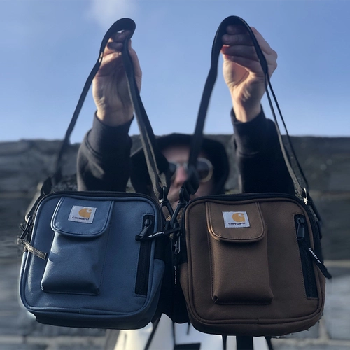 Spot Carhartt Essentils Bag kaha stegle instal