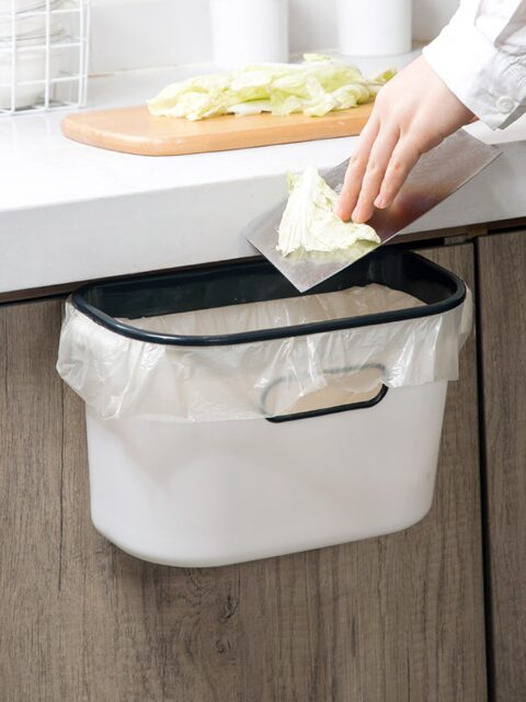Small Wall-Mounted Kitchen Trash Can, Hanging Type for Home Use, Creative Cabinet Door Hanging Storage Bin, Car Trash Can