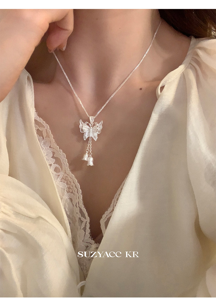 Серебряное ожерелье suzyacc kr纯银铃兰吊坠蝴蝶项链轻奢小众高级感锁骨链2024新款