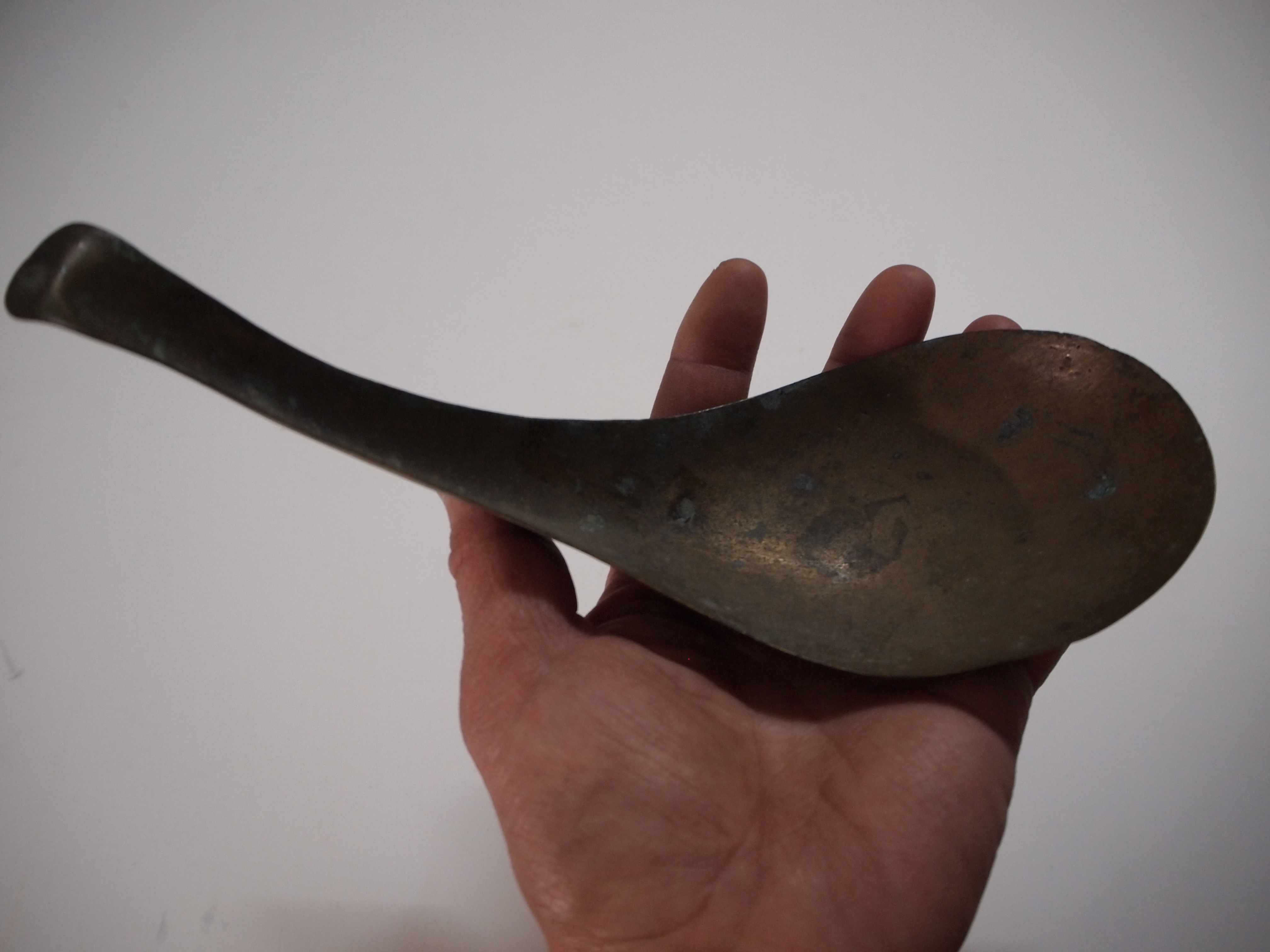 Ancient copper water scooped soup spoon ancient miscellaneous nostalgia bar restaurant leisure farm old object FZCK