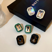 Personality atmosphere shiny crystal square stud earrings female Korea 925 silver needle light luxury advanced sense geometric earrings earrings