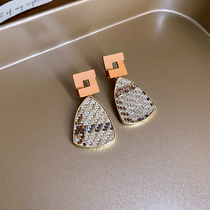 Korean personality small fragrant wind geometric woven earrings autumn and winter New Wild design sense Net red earrings earrings female tide
