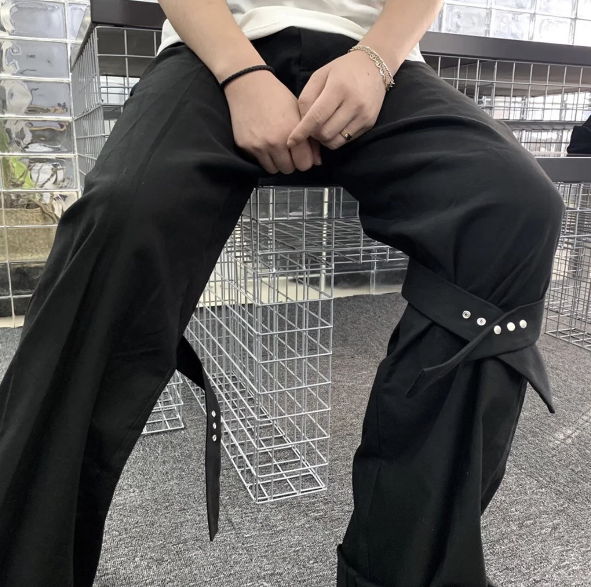 TENS Autonomic Loincloth Strap Pants Straight Barrel Casual Black Western Dress Pants Metropolitan Routine 100 Hitch High Street Long Pants