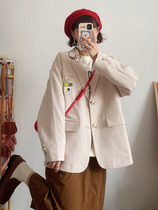 2022 Spring Autumn New Small Crowdage Vintage Taste Suit Jacket Woman Superior Design Feel Jacket Casual Cushion Shoulder West Suit