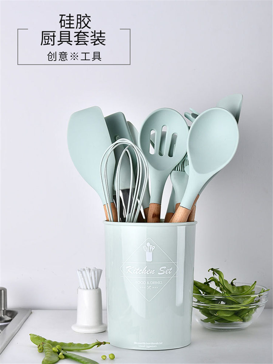 (High temperature resistant wooden handle silicone kitchenware) Non-stick pan special cooking shovel soup spoon household kitchen 11-piece set