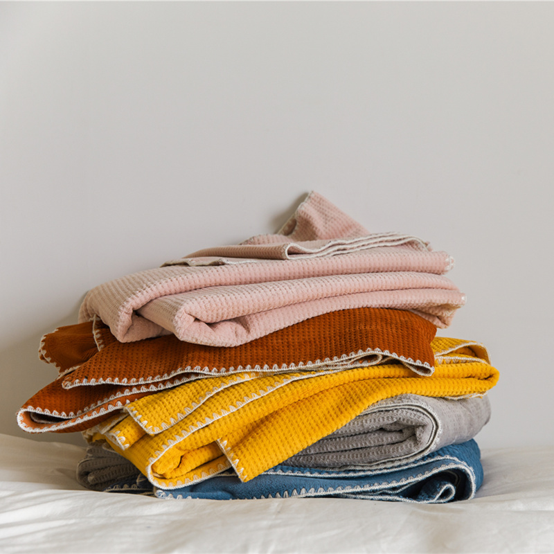 Import Huff Fluff Blanket Autumn Winter Afternoon Nap Cover Blanket Baby Suede Sofa Blanket travel Warm Kneecap Blanket