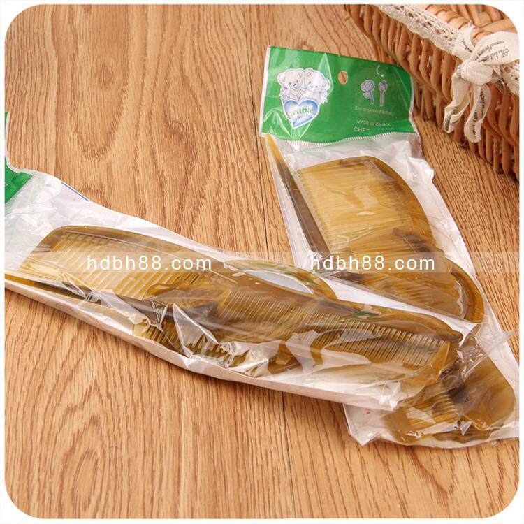 Four pieces of Comb Mirror Suit Small Mirror Comb Combined Beauty Hair Drescomb Beauty Comb Lady Dresser RMBtwo Department Store