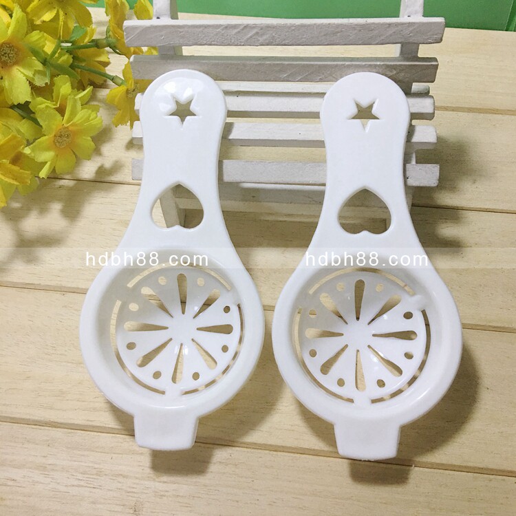 Egg white yolk filter egg beater egg white separator egg separator egg separator spoon one yuan two yuan boutique