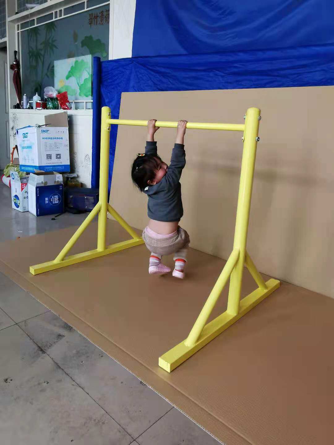Multi-person use pull-up multi-function pull-up frame Wall-mounted single bar system ring frame TRX frame