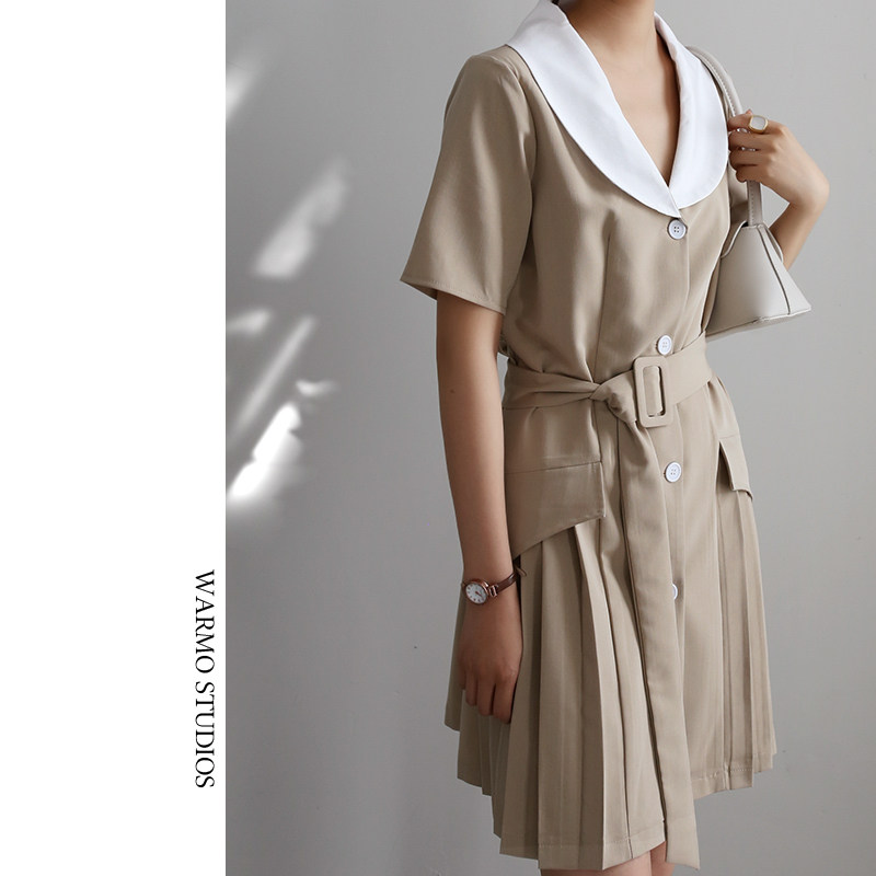 Warmo age-reducing small black dress female 2020 summer new French retro slim dress short-sleeved suit skirt A-line