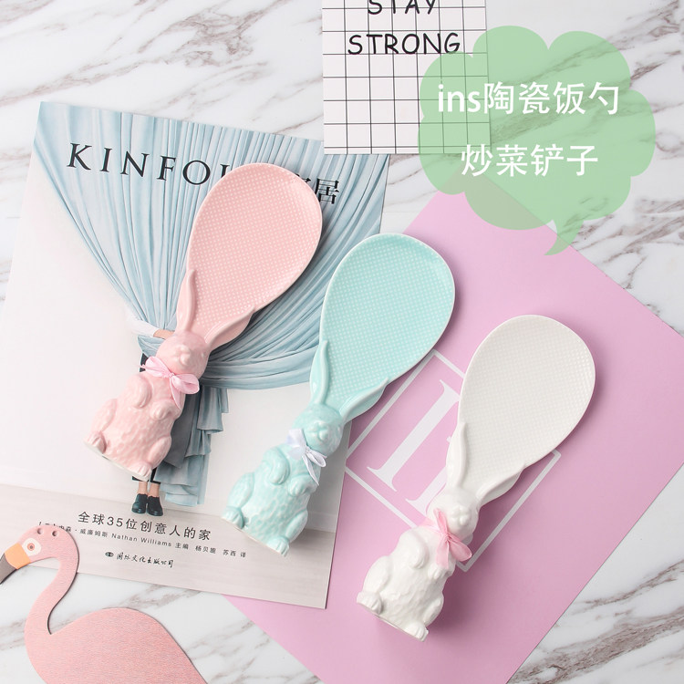 Japanese Peter Rabbit ceramic rice shovel can stand rabbit rice spoon Non-stick rice spoon Creative rice scoop High temperature resistance