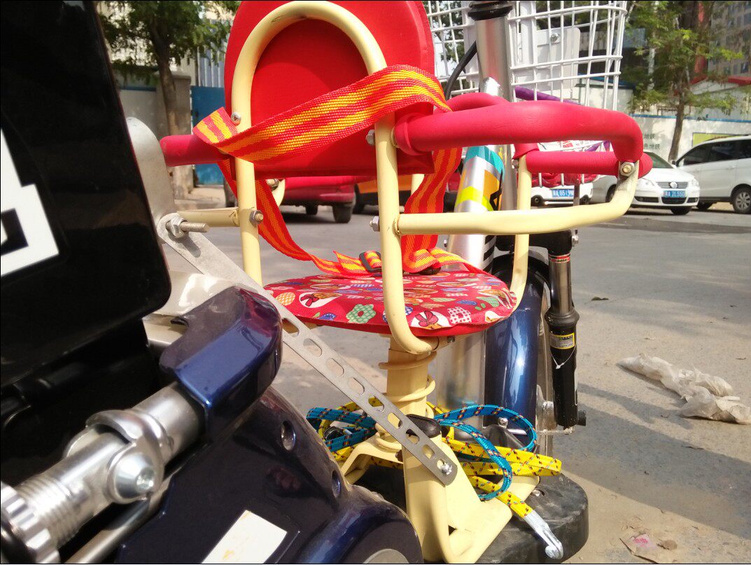 siège enfants pour vélo - Ref 2422450 Image 6