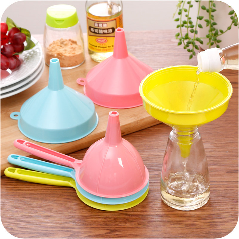 Plastic funnel home colorful large long handle small multi-purpose kitchen soy sauce wine oil pot liquid dispensing tool