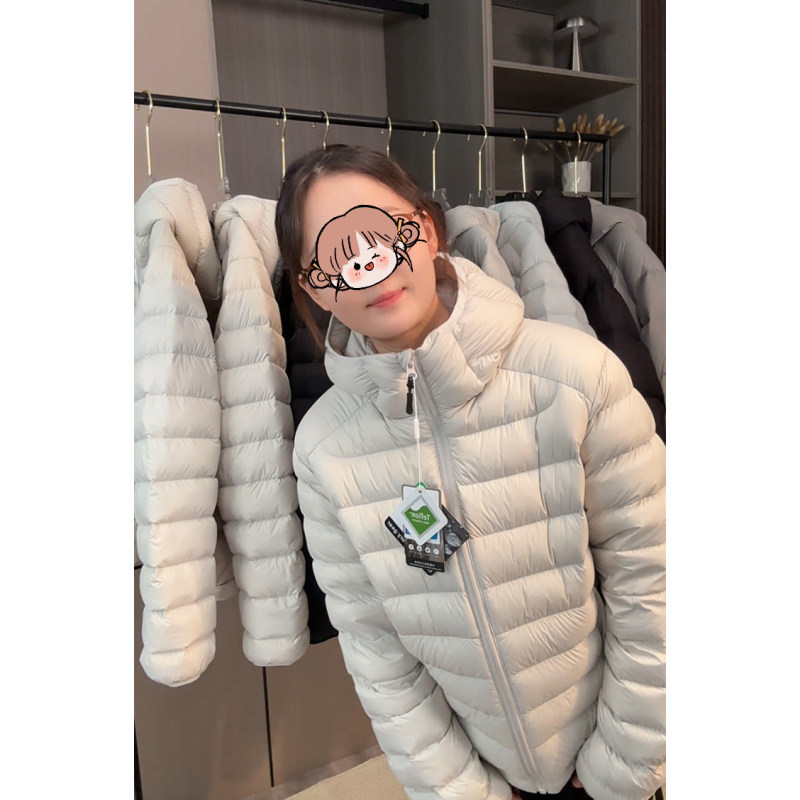 Lightweight 90% White Goose down Jacket, Winter Hooded Warm Triple-Protection Outdoor Casual Ribbed down Jacket, Soft Puffy Women's Style
