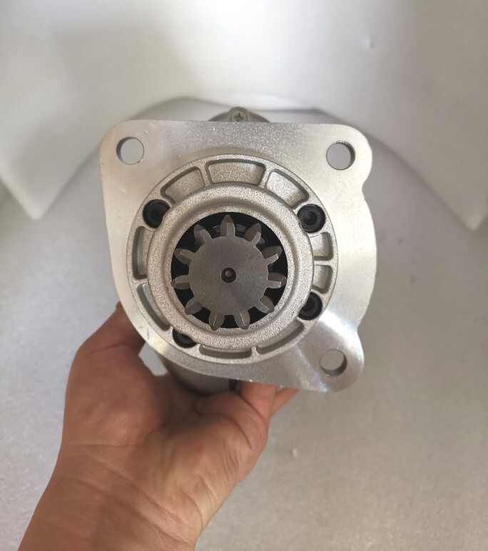 Погрузчики 山猫s550滑移装载机7283321 7283321-0 起动机12v 11齿启动马达