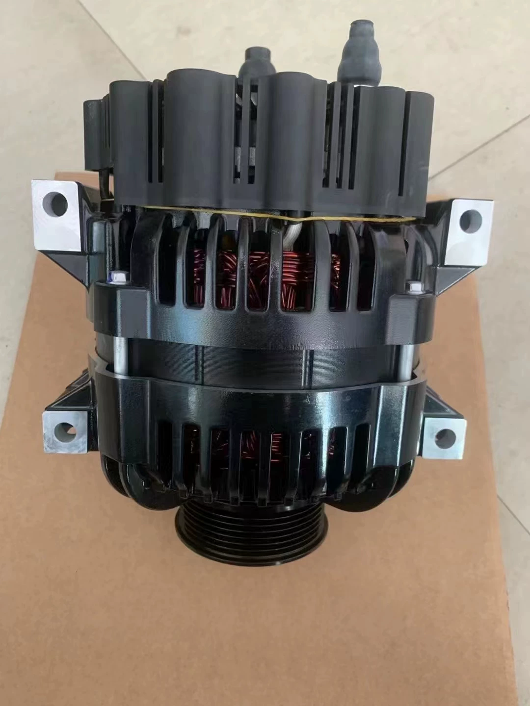 Подарочная коробка 拉猪车猪苗车发电机802b00-3701100sf3发电机heh324j03发电机