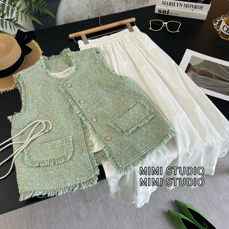 French-Style Light Green Tweed Vest for Women 2025 Spring and Autumn Sleeveless Vest Top White Half Skirt Korean Style Outfit
