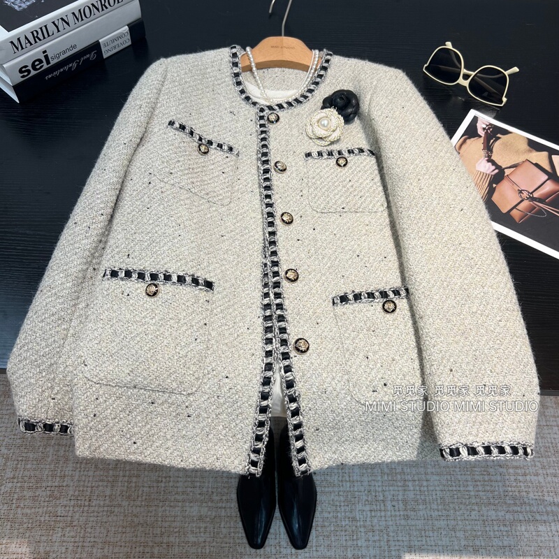 Chanel-Style Vintage Tweed Jacket for Women, 2026 Autumn and Winter Fashion, European Style, Old Money Vibe, Slimming Blazer Top
