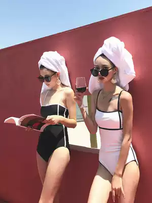 Korean net celebrity with the same temperament one-piece sexy bikini size chest gathered to cover the belly and show thin hot spring swimsuit female
