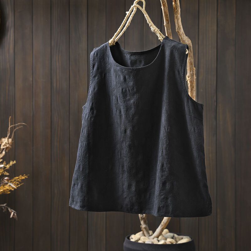 New Summer Jacquard Fabric Women's Sleeveless Vest, Loose Round Neck Pullover Base Shirt, Loose and Versatile Top New Summer Jacquard Fabric Women's Sleeveless Vest, Loose Round Neck Pullover Base Shirt, Loose and Versatile Top