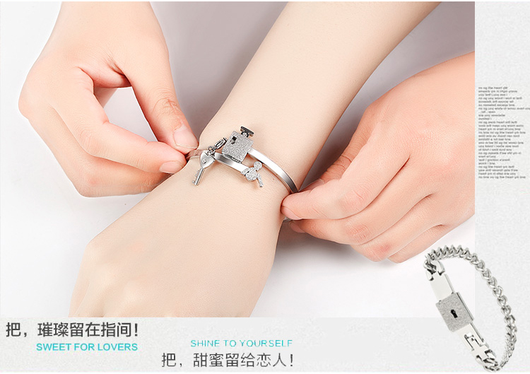 Vòng tay đôi sinh viên Hàn Quốc có thể được chữ nam và nữ lồng vào nhau khóa đồng tâm khóa vòng đeo tay vòng tay trang sức bằng thép titan vòng tay nữ đẹp