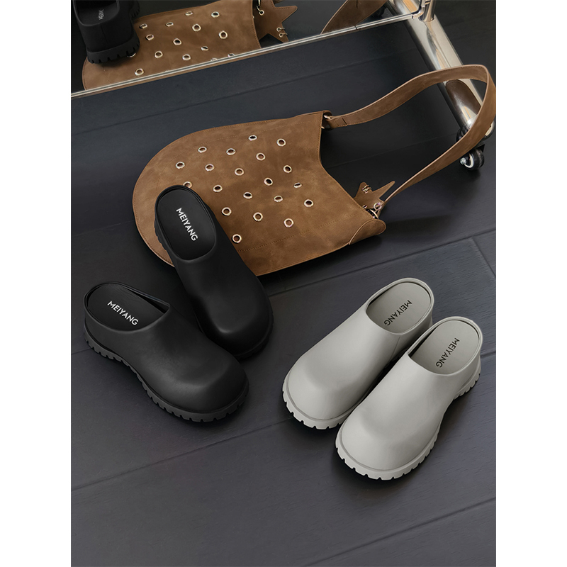 Meiyang【In Stock】Peiqi Half-Slip-On Boots with Hidden Heel and Thick Sole - Thursday Meiyang【In Stock】Peiqi Half-Slip-On Boots with Hidden Heel and Thick Sole - Thursday