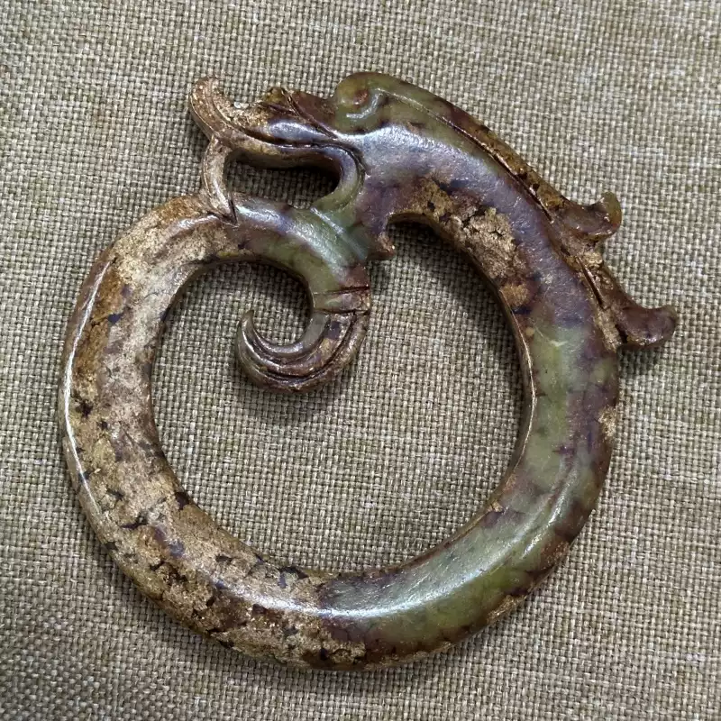 古典岫玉漢代做舊玉雕把件高古玉老玉古董玉佩玉石收藏藝術品