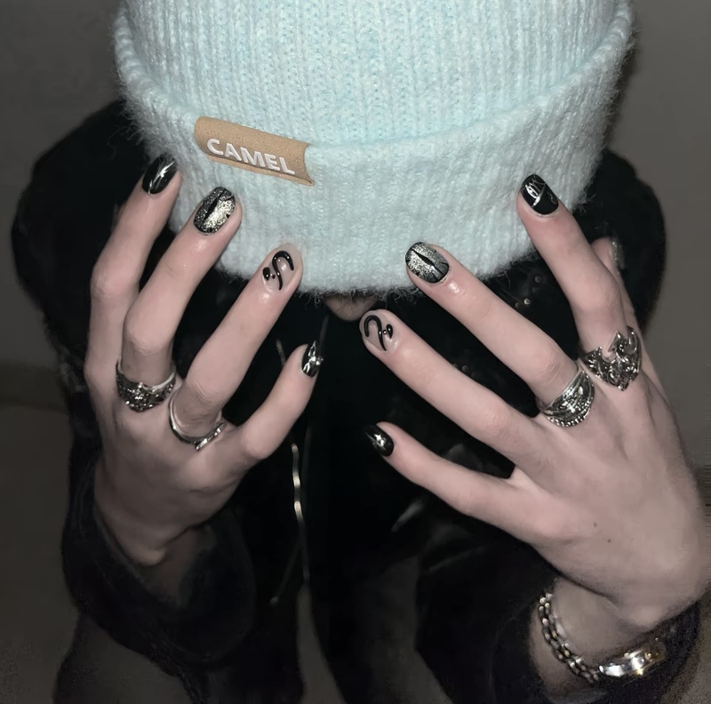 Unisex Dark Style Short Nails Devil's Eye Personalized Hot Girl Handmade Wearable Nails Punk Cat Eye Beanie Nail Art