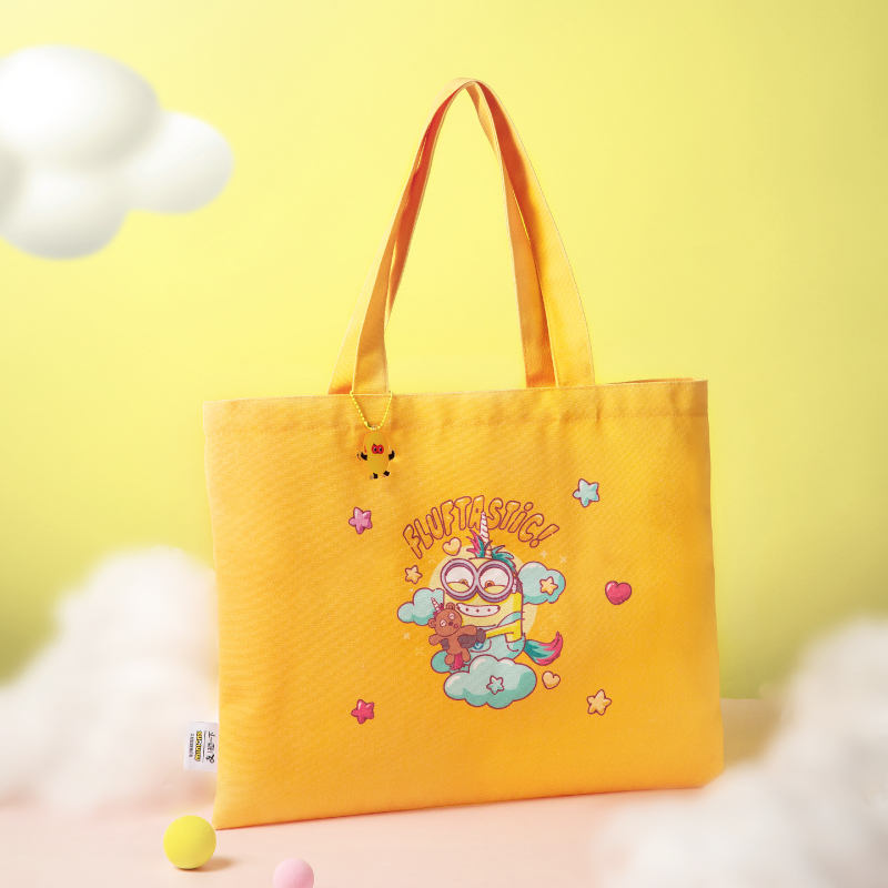 Minions Big-Eyed Cute Series|Alipay Tap to Pay|Ip Collaboration Edition Canvas Bag Yellow (Horizontal Version) Minions Big-Eyed Cute Series|Alipay Tap to Pay|Ip Collaboration Edition Canvas Bag Yellow (Horizontal Version)
