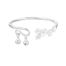 Chinese gold plum blossom silver bracelet for women with blooming flowers national style ancient style sterling silver young style pure silver 999s3095