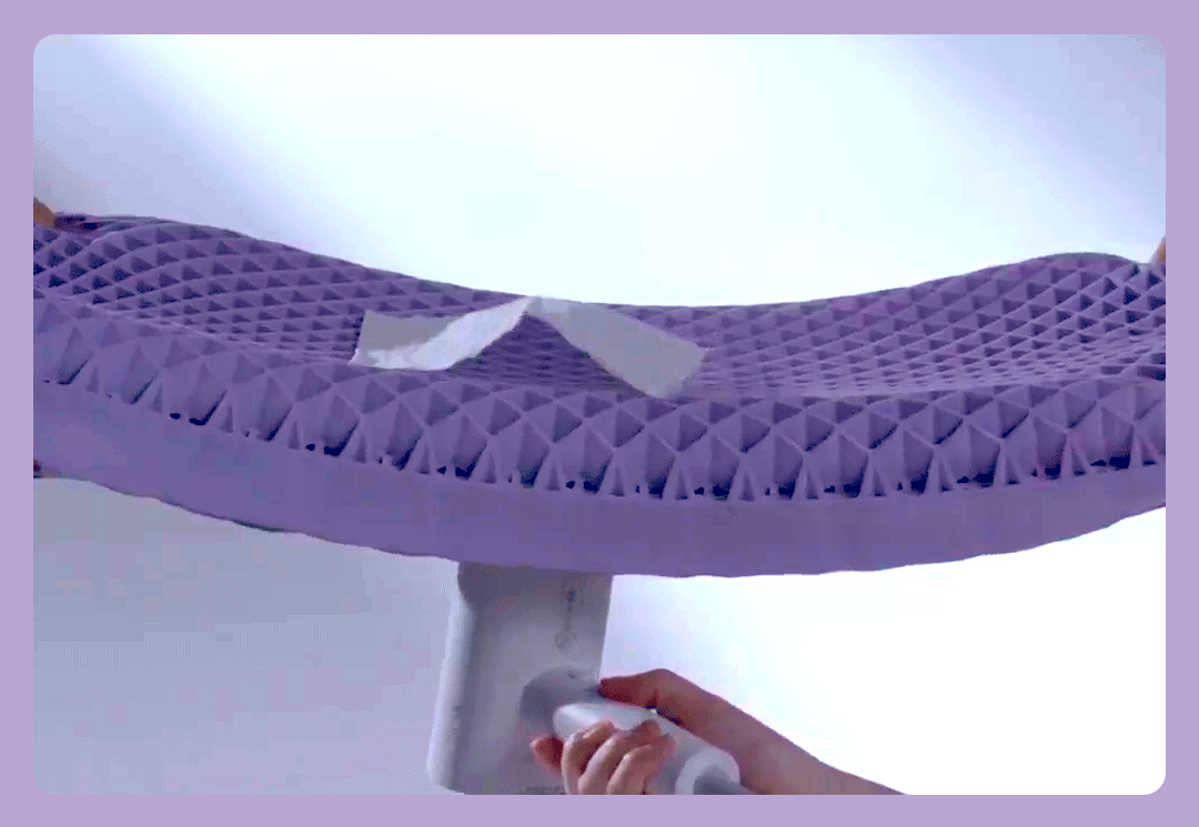 Подушка 8h黑科技蜂巢透气tpe释压枕头透气可水洗护颈椎助果胶格子枕460