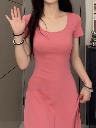 Elegant French-Style Short-Sleeved Summer 2024 New Pink Dress for Women, High-End Long Dress, Waist-Cinching, Slimming A-Line Skirt