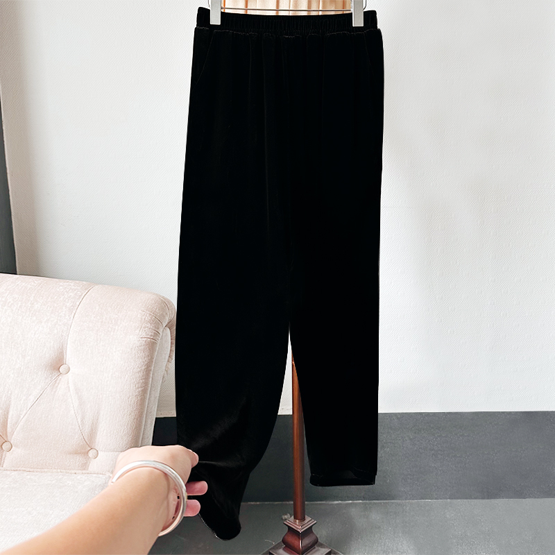 100% Silk Velvet Slim-Fit Pants for Women, Casual Versatile Loose-Fitting Slimming Long Pants, Black Silk Velvet Harem Pants 100% Silk Velvet Slim-Fit Pants for Women, Casual Versatile Loose-Fitting Slimming Long Pants, Black Silk Velvet Harem Pants