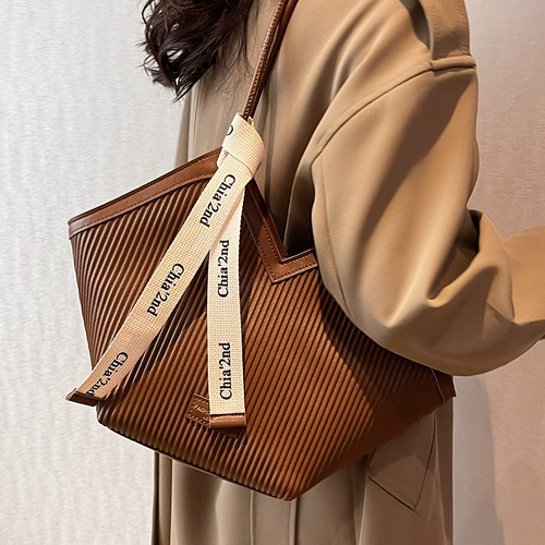 Сумка через плечо, летняя вместительная и большая универсальная сумка на одно плечо, премиум класс